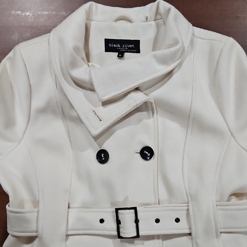 Black Rivet Women's Cream Double-Breasted Trench Coat